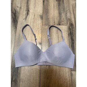 Hanes Womens ComfortFlex Fit Wireless Bra 38B Lavender Nylon/Spandex Adjustable